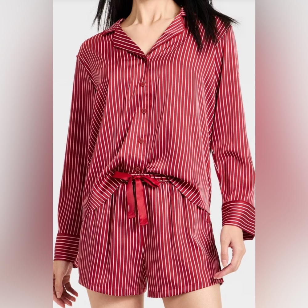Women's Luxury Collection Satin Notch Collar Long Sleeve Shirt and Shorts PJ Set - Picture 2 of 5